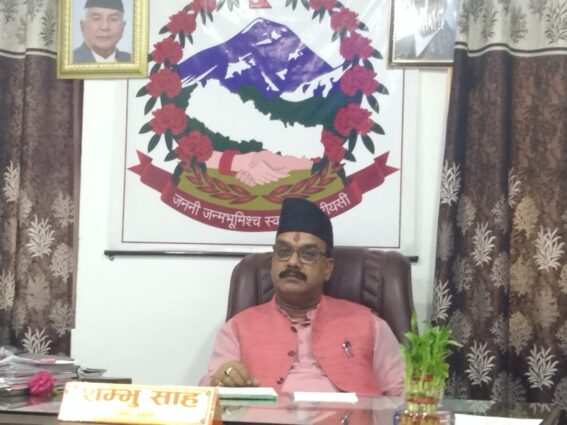 मेयर साहको चौतर्फी आलोचना ,आन्दोलनमा जाने महिला स्वास्थ्यकर्मीहरुको चेतावनी