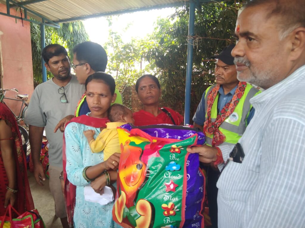 राजदेवी नपाका ४८० जनालाइ राहत सामग्री