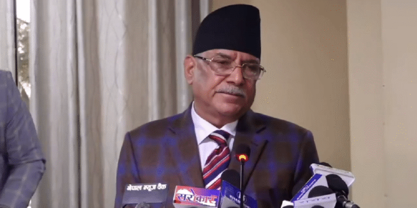 अहिलेको सङ्क्रमणकालीन अवस्थाको निकास संविधानसम्मत तरिकाबाट खोजिनुपर्छः 	अध्यक्ष दाहाल